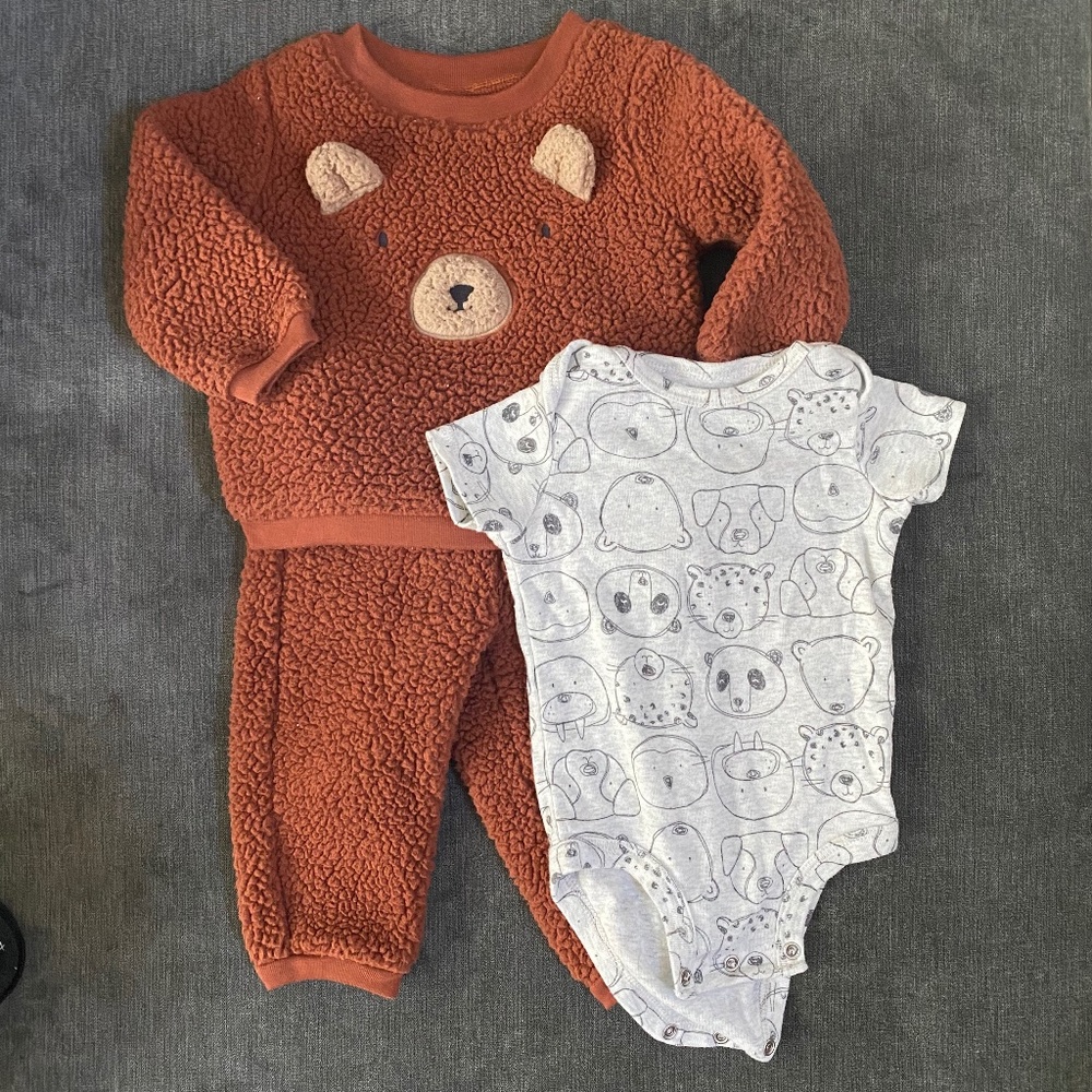 Carter's 3 Piece Bear Outfit 9 Months